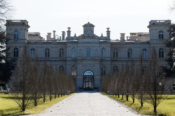 Built in the 19th century at the request of the Rothschild family, the Ferrieres is one of the largest and most sumptuous castles in the parisian region.