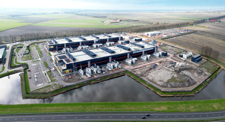 Aerial view of a large datacenter in Noord Holland, The Netherlands © corlaffra