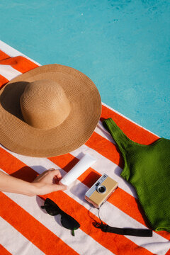 Essential items for the beach