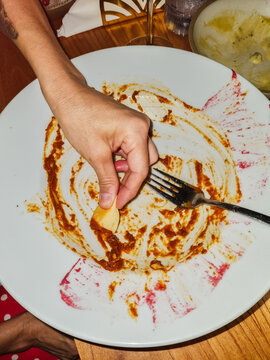 Mop up the sauce with bread