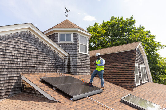 House Solar Panel tech employee 