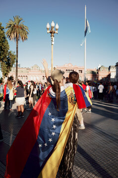Venezuelan Supporters Gather in the Square to Celebrate Their Culture