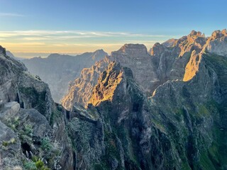 Fototapeta premium sunset in the mountains, Madeira 