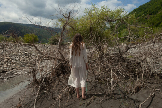 A girl at the broken tree
