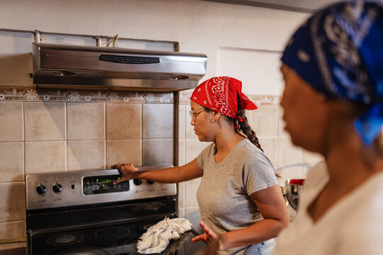 Setting the oven for baking