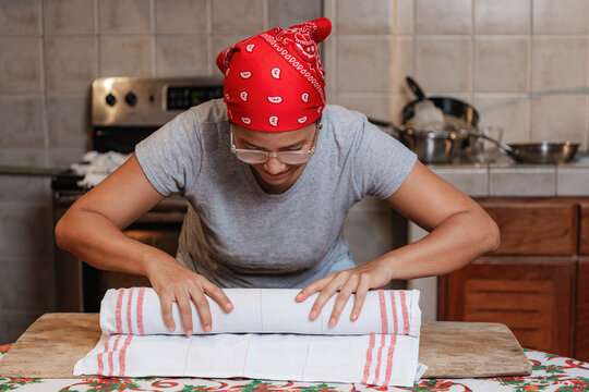 Carefully rolling the cake