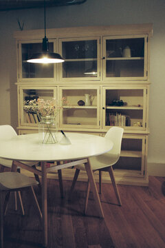 Modernims Dining Area