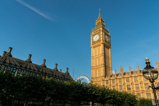 UK, England, London.  Big Ben clock tower over the British Houses of Parliament.  