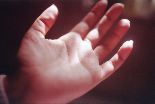 Illuminated hand