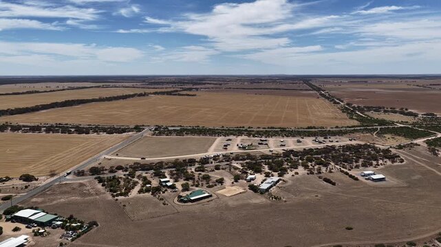 Perlubie Beach, Eyre Peninsula, South Australia &ndash; 4K Aerial Drone Footage of Turquoise Waters, White Sand Dunes and Remote Coastal Landscape near Eba Anchorage and Streaky Bay in Dry Season. 