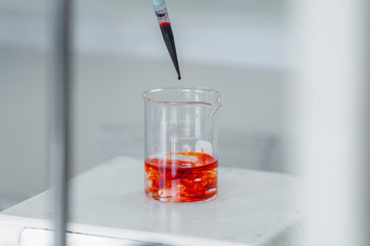 Staining in glass beaker
