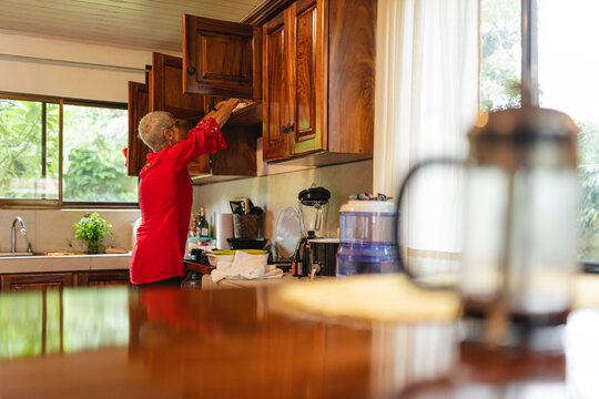 Organizing the kitchen

