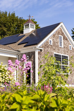 Luxury House barn with solar Panel 