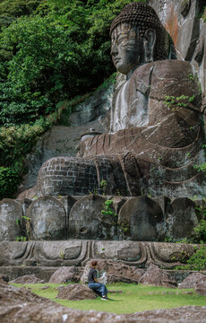 Meditation Before Buddha: A Woman's Dialogue with a Giant Buddha.