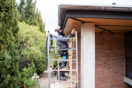Contractor