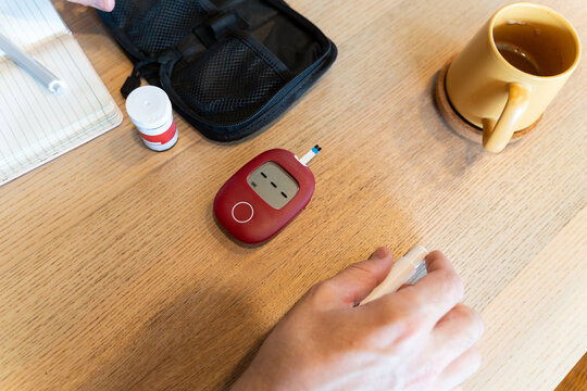 Home glucose monitoring