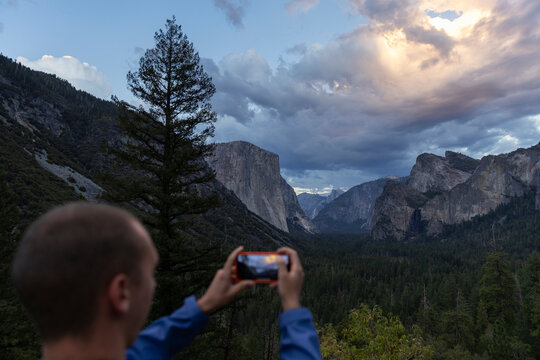 Cell Phone camera night Photo Yosemite Park valley