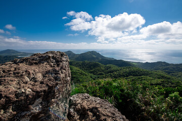 野底岳（マーペー）頂上より