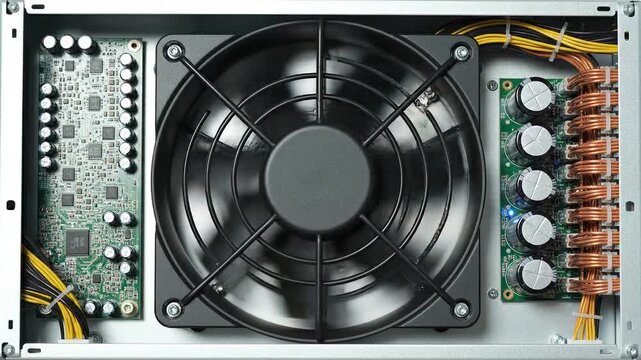 Operating a Quiet Computer Power Supply with Internal Cooling System