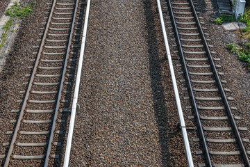 Gleise der Eisenbahnstrecke in Berlin