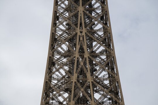 Eiffel Tower, close-up, Paris, &Icirc;le-de-France, France