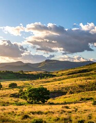 Obraz premium Serene landscape with rolling hills mountains.