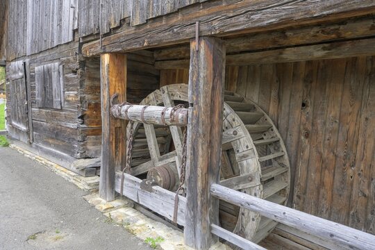 Mill wheel, Oberw&ouml;lz, Styria, Austria
