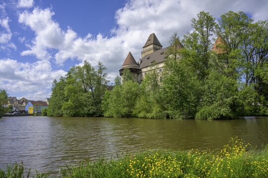 Castle with water-filled moat, Heidenreichstein, Lower Austria, Austria
