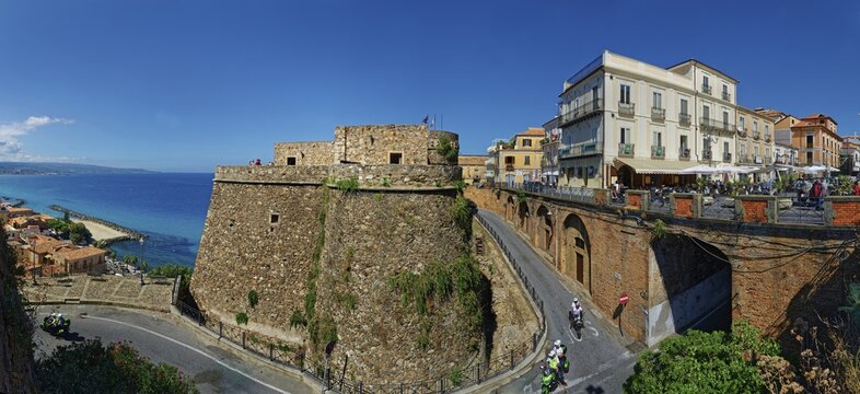 Castello Murat Castle and Museum, Piazza della Repubblica, Pizzo, Calabria, Italy