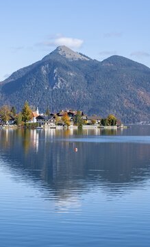 Walchensee, mountains in autumn, Upper Bavaria, Bavaria, Germany