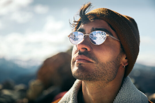 Mountain reflection on sunglasses in El Chalt&eacute;n