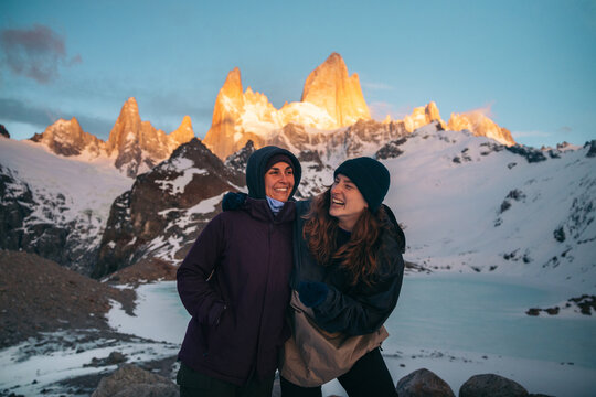 Happy friends with stunning Fitz Roy backdrop