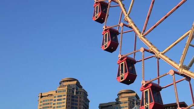 Ferris Wheel Gondolas in Ulsan