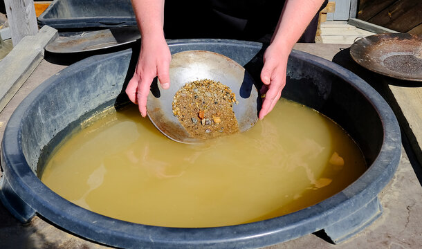 Gold panning by hand in Lapland Finland