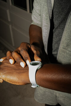 Monitoring Fitness Progress at Night With a Smartwatch