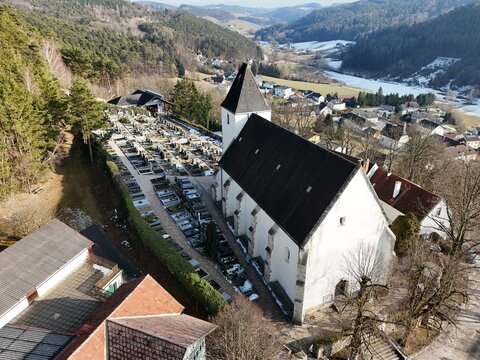 Bromberg mit der Wehrkirche Bromberg