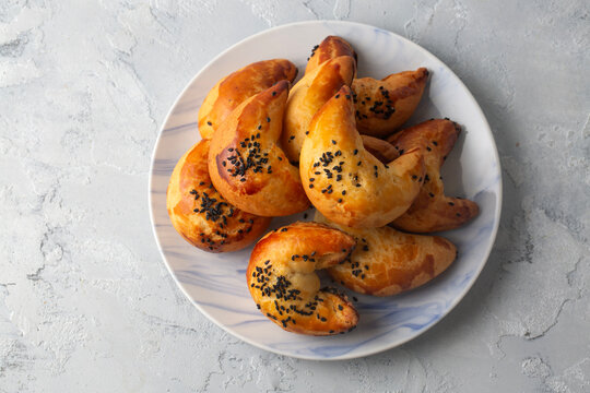 From Turkish cuisine; Moon tart is very delicious. Moon pastry or moon cake - Turkish name; ay coregi or pogaca
