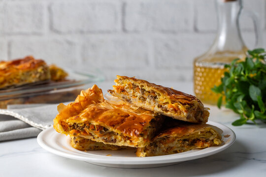 A pastry dish filled with minced meat from Turkish cuisine. Turkish name; Kiymali tepsi boregi