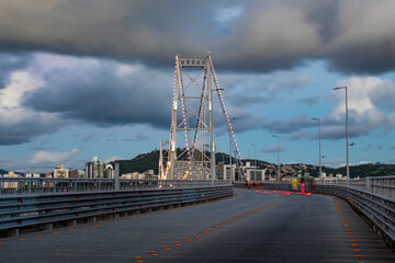 noite na Ponte Herc&iacute;lio Luz Florian&oacute;polis Santa Catarina Brasil florianopolis vista do novo mirante
