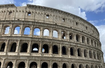Fototapeta premium Ancient Glory of the Colosseum in Rome