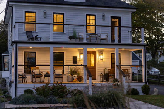 Residential Home dusk Exterior 