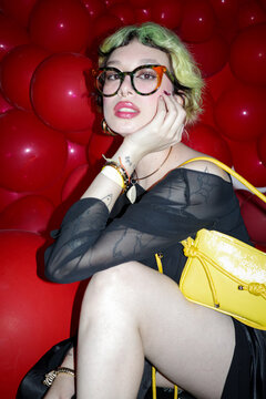 Casual swang Bday snapshot Red Balloons backdrop