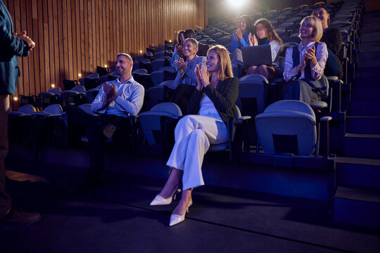 Audience on a business forum