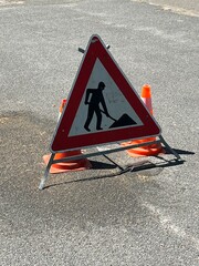 A triangle construction sign