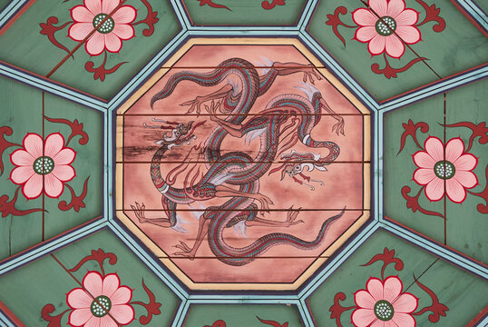 Traditional Korean dancheong dragon ceiling pattern