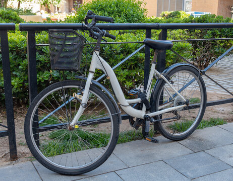Mountain bike with a long travel range