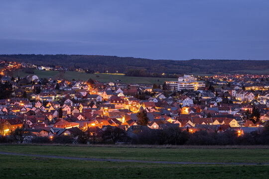 Stadt Neu-Anspach im Hochtaunuskreis im Hintertaunus in Hessen, Deutschland
