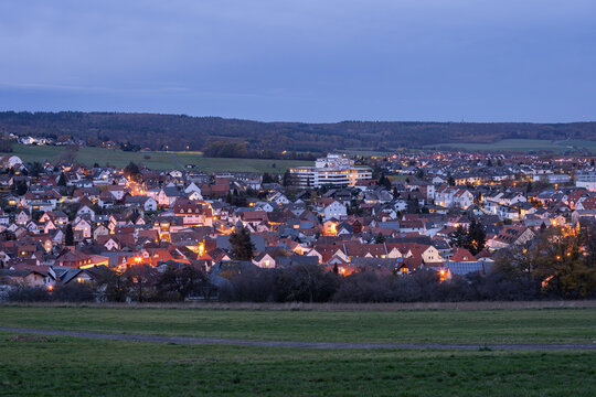 Stadt Neu-Anspach im Hochtaunuskreis im Hintertaunus in Hessen, Deutschland
