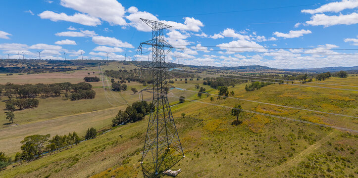Sapphire Windfarm between Inverell and Glen Innes