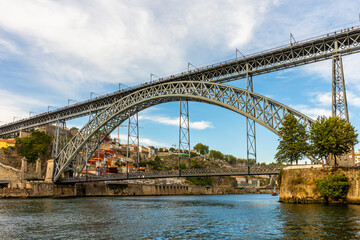Obraz premium Historic Porto with Iconic Dom Luis I Bridge, Portugal